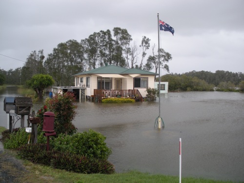 Aussie house in Flood